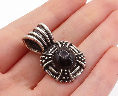 925 Sterling Silver  Vintage Cabochon Cut Black Onyx Fluted Pendant  PT4102