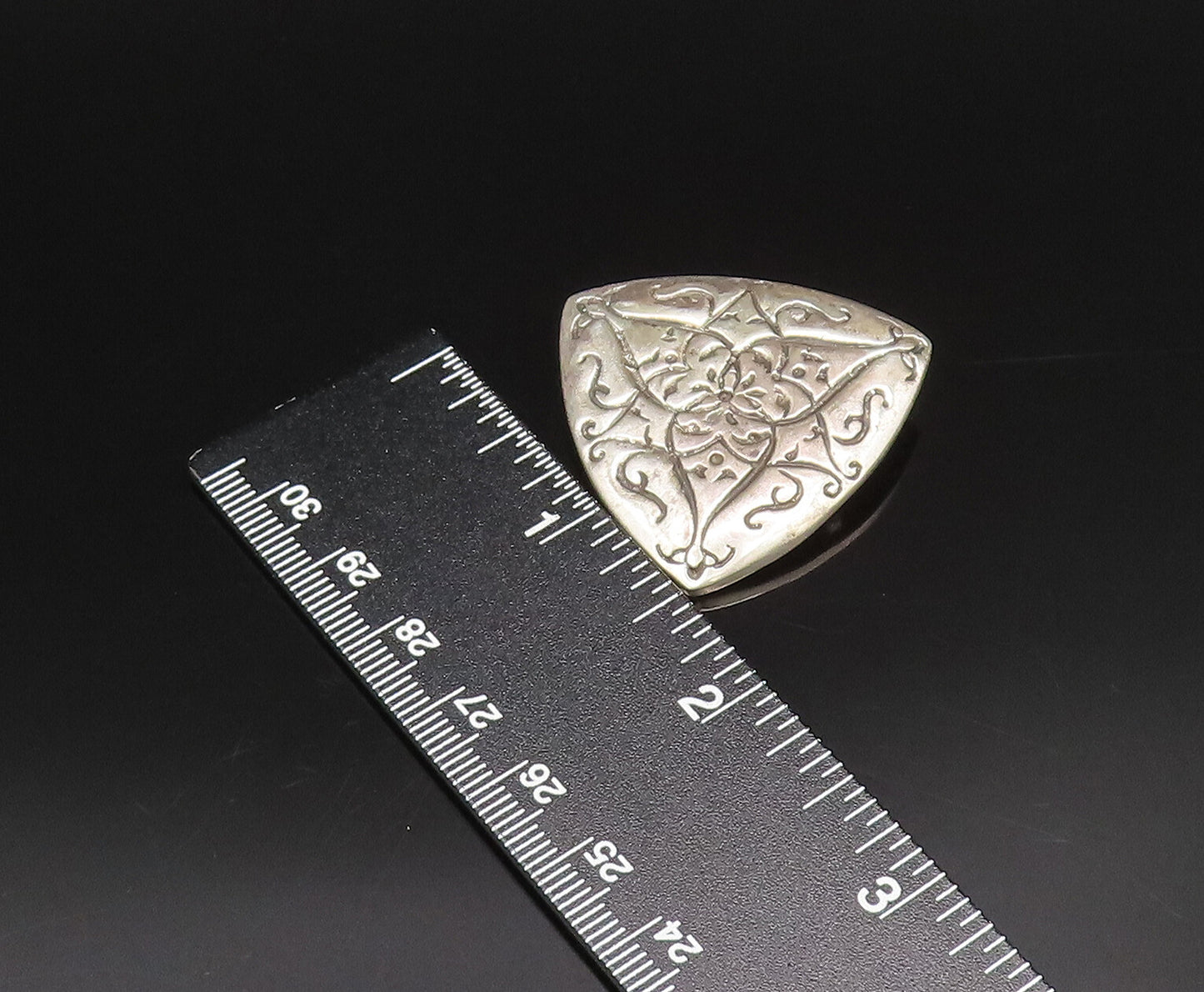 ATARA 925 Silver  Vintage Engraved Swirls Triangular Brooch Pin  BP10018
