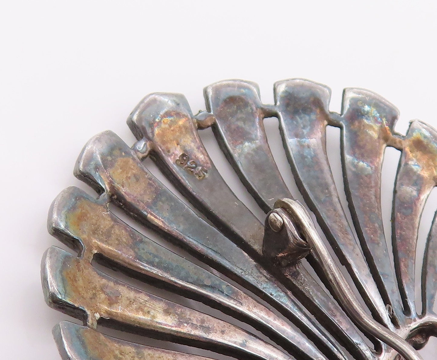 925 Sterling Silver Vintage Brooch Pin Multi Gemstone Shell Shaped Motif BP12447