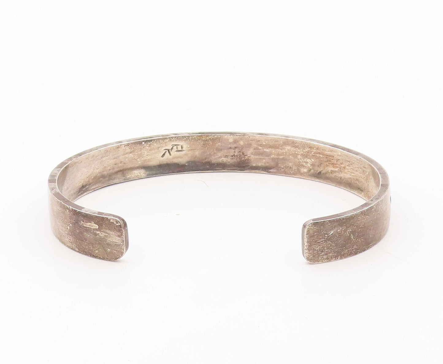 925 Sterling Silver Vintage Bracelet NAVAJO ZUNI Carved Design Cuff  BT10819