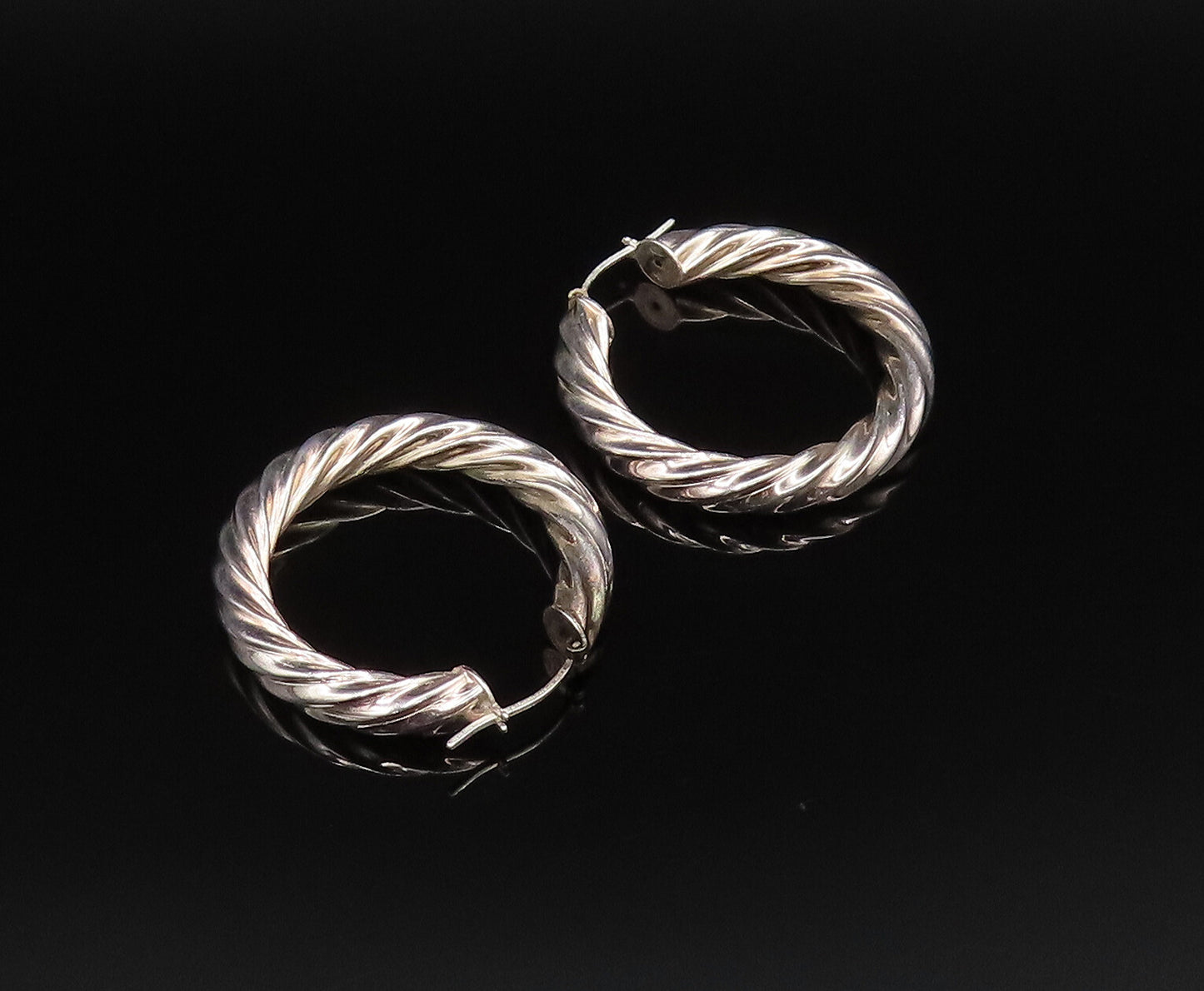 925 Sterling Silver  Vintage Fancy Polished Twisted Hoop Earrings  EG12048