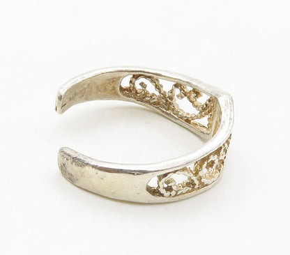 925 Sterling Silver  Vintage Petite Shiny Twist Swirl Band Ring Sz 3  RG16738