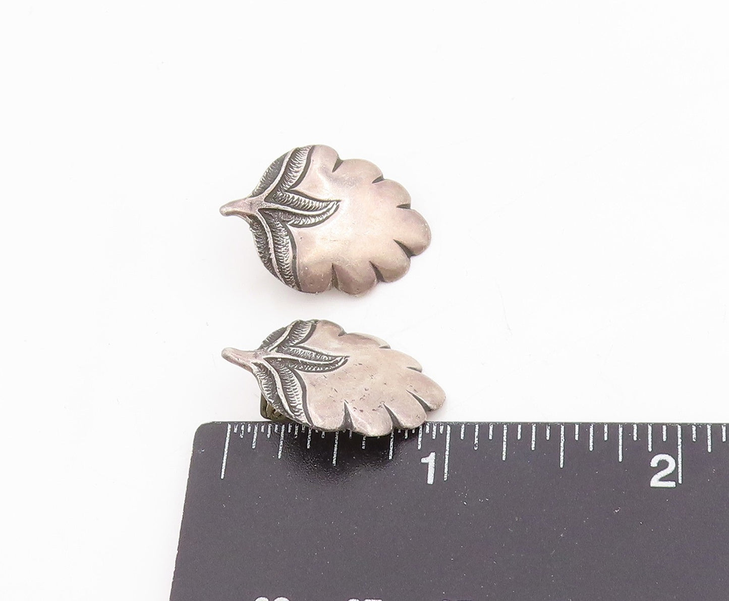925 Sterling Silver Vintage Earrings Dark Tone Botanical Leaf Clip On  EG13753