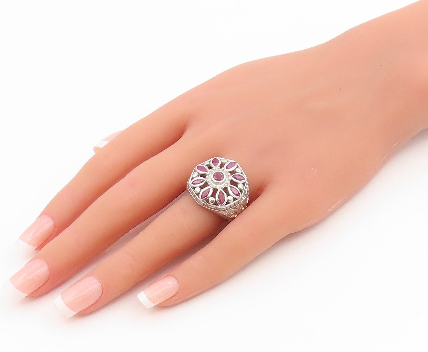 925 Sterling Silver Vintage Ring Ruby Openwork Floral Band  Sz 7.5  RG36168