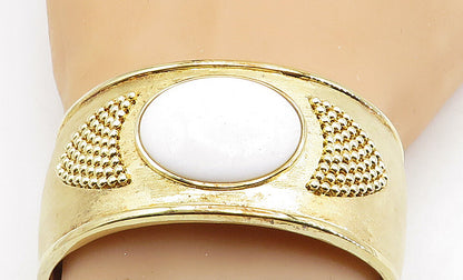 925 Sterling Silver  White Onyx Gold Plated Bubble Detail Cuff Bracelet BT2590