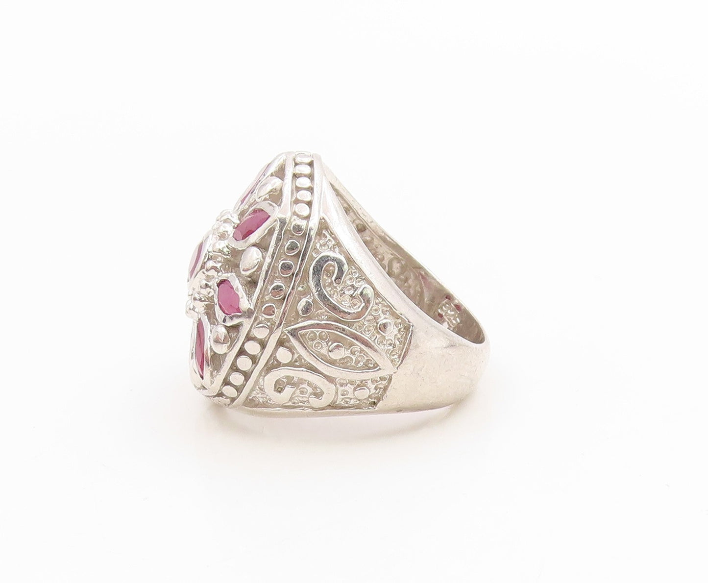 925 Sterling Silver Vintage Ring Ruby Openwork Floral Band  Sz 7.5  RG36168