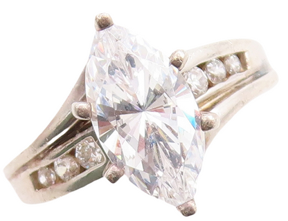 925 Sterling Silver Vintage Ring Minimalist Marquise & Round CZ  Sz 5  RG31232