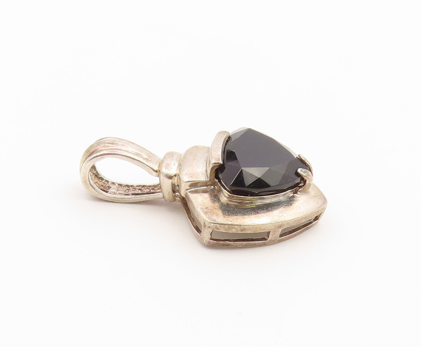 925 Sterling Silver Vintage Pendant Trillion Cut Black Onyx Shield Charm PT26651