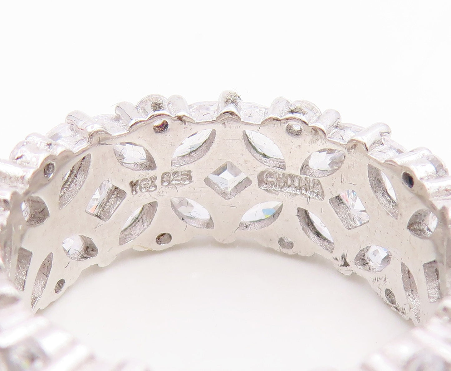 925 Sterling Silver Vintage Ring CZ Elegant Floral Eternity Band  Sz 8  RG35039