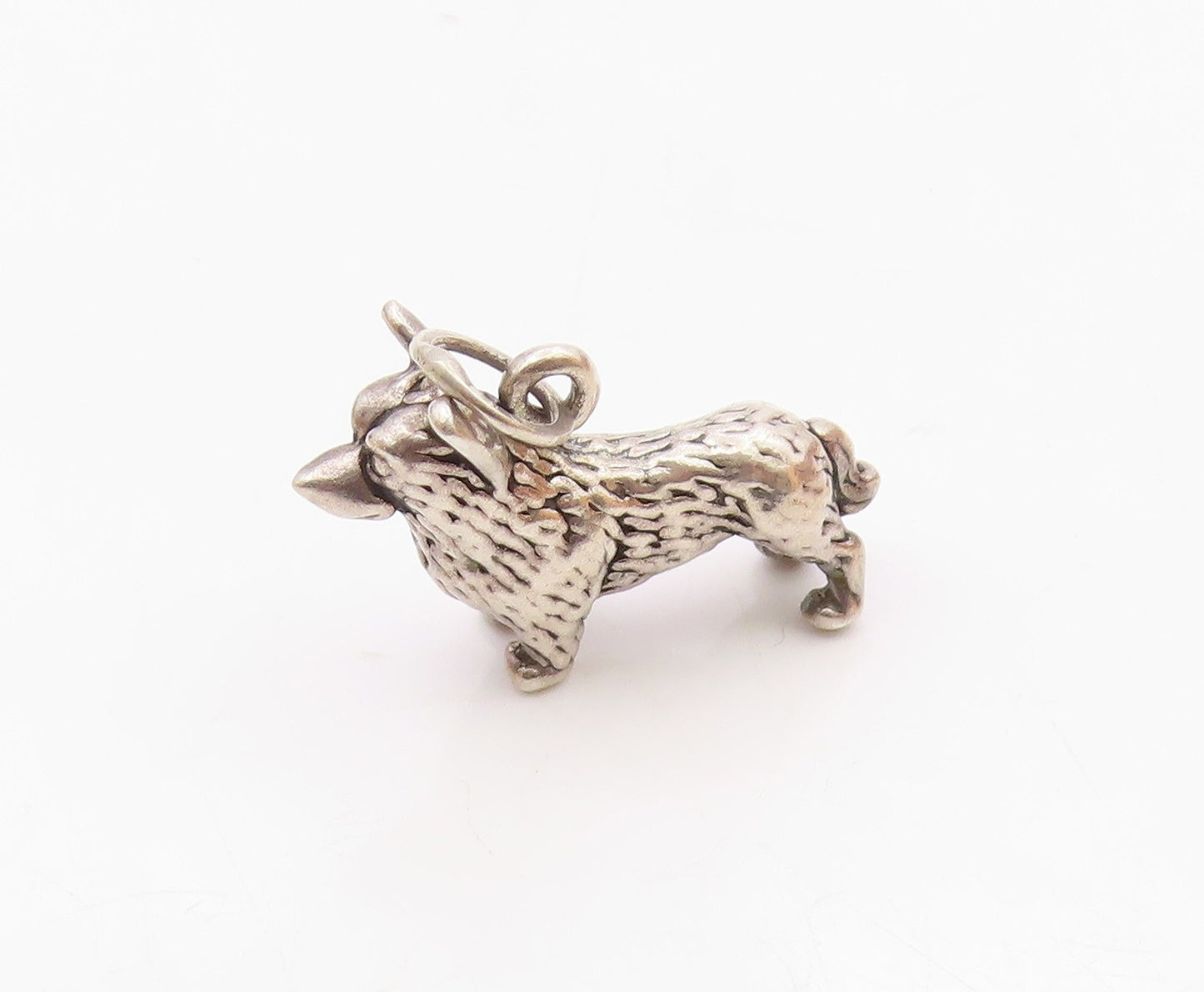 925 Sterling Silver  Vintage Shiny Petite Dog Animal Motif Pendant  PT19791