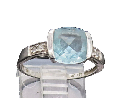 925 Sterling Silver  Vintage Minimalist Blue & White Topaz Ring Sz 7  RG27005