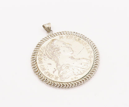 925 Sterling Silver Vintage Pendant Solid Carved Royal Face Coin  PT23132