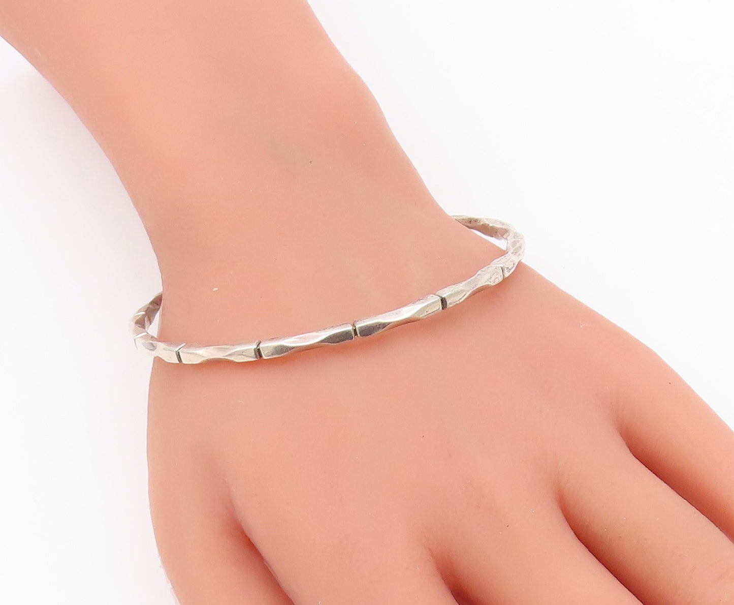 MEXICO 925 Silver  Vintage Shiny Diamond Cut Detail Bangle Bracelet  BT9044