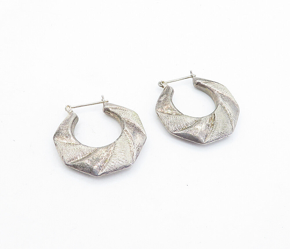 925 Sterling Silver  Vintage Dark Tone Textured Pattern Hoop Earrings  EG2838
