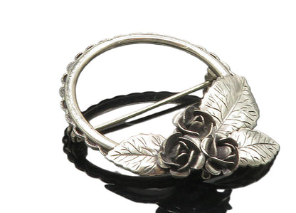 BEAU 925 Sterling Silver  Vintage Rose Flowers Open Circle Brooch Pin  BP3629