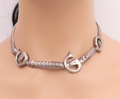 925 Sterling Silver Vintage Necklace Modernist Dolphin Motif Choker  NE4790