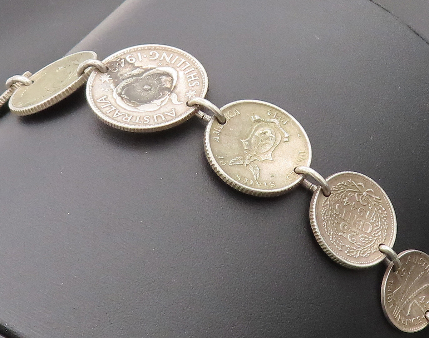 925 Sterling Silver Vintage Bracelet Solid Etched Australian Link Coins  BT10286