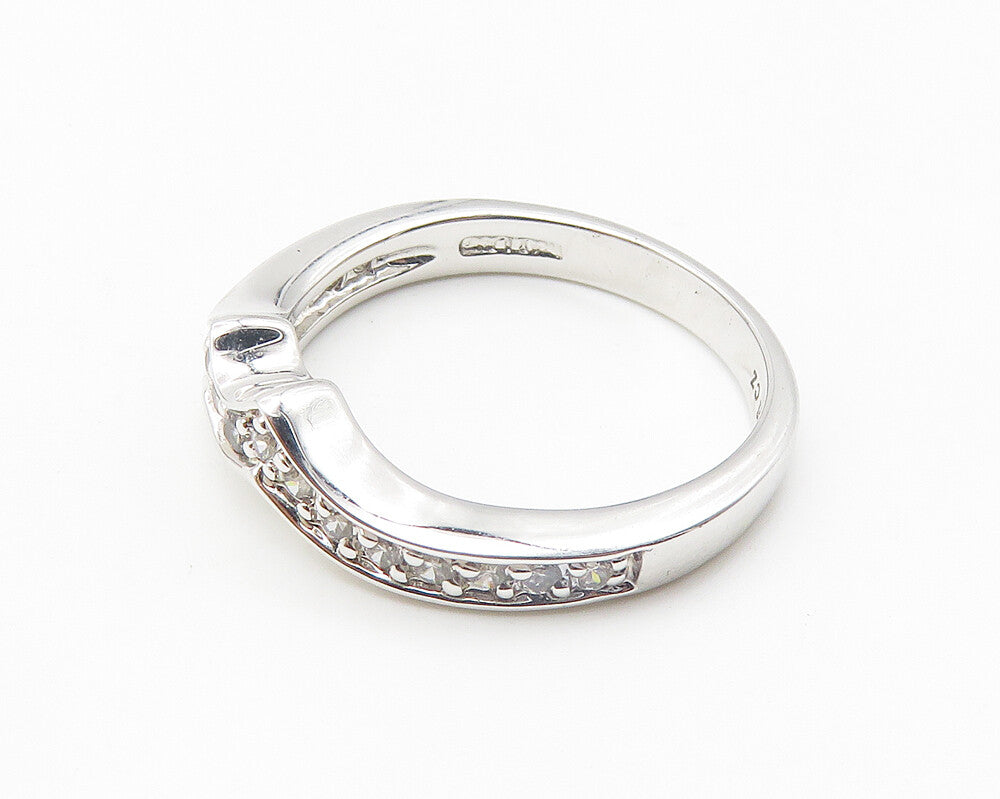 925 Sterling Silver  Petite White Topaz Shiny Band Ring Sz 7  RG10270