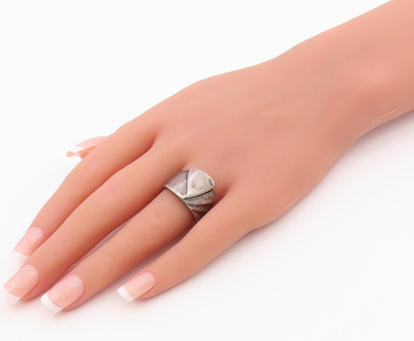 925 Sterling Silver Vintage Ring Modernist Ribbed Dome Band  Sz 7.5  RG36321