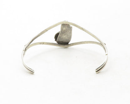 NAVAJO 925 Sterling Silver Vintage Mother Of Pearl Floral Cuff Bracelet  BT4853