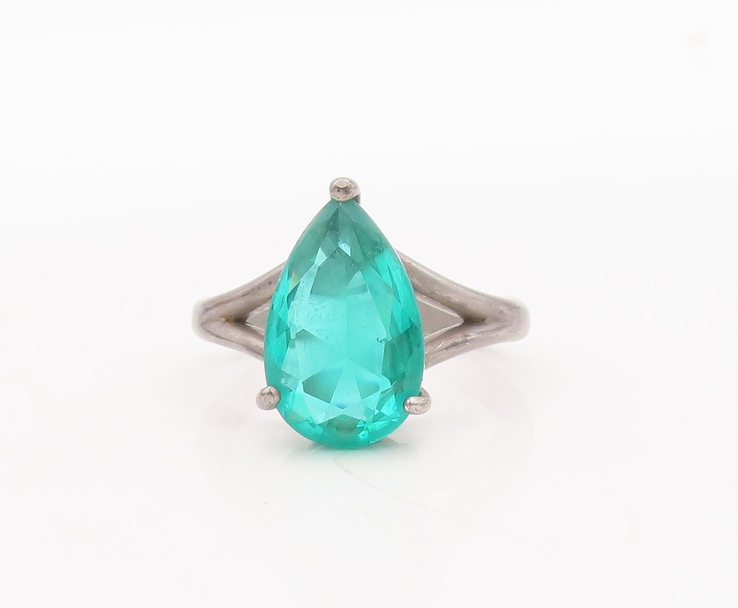 925 Sterling Silver Vintage Ring Minimalist Drop Cut Green CZ  Sz 7  RG29662
