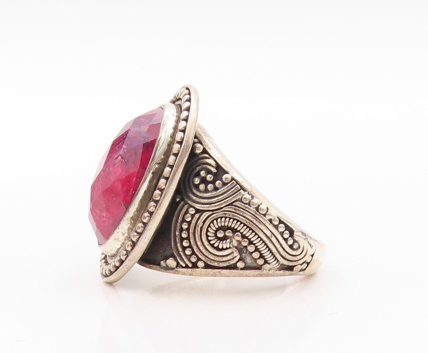 925 Sterling Silver Vintage Ring Oval Red Gemstone Halo Beaded  Sz 8.5  RG30201