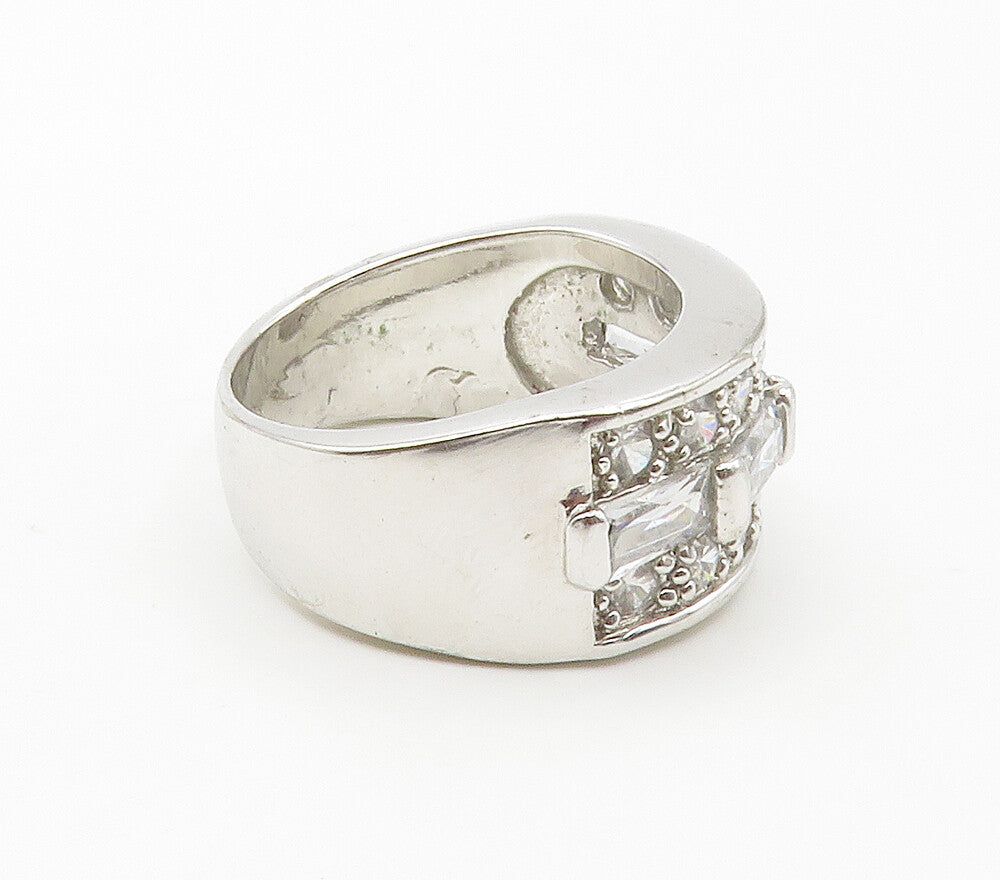 925 Sterling Silver  Sparkling Cubic Zirconia Smooth Band Ring Sz 8  RG15387