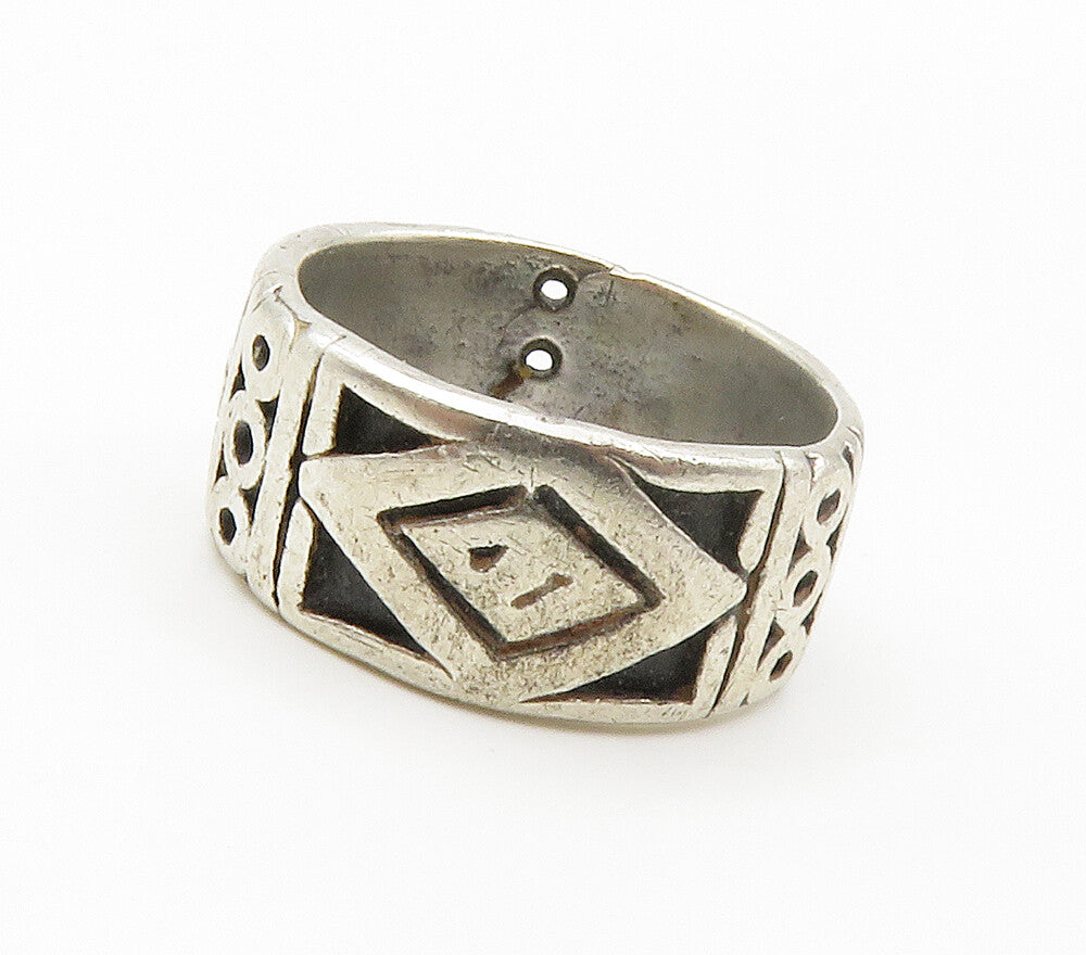 925 Sterling Silver Vintage Oxidized Pattern Round Band Ring Sz 7  RG14990