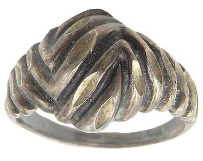 925 Sterling Silver  Vintage Oxidized Chiseled Dome Band Ring Sz 7  RG10917