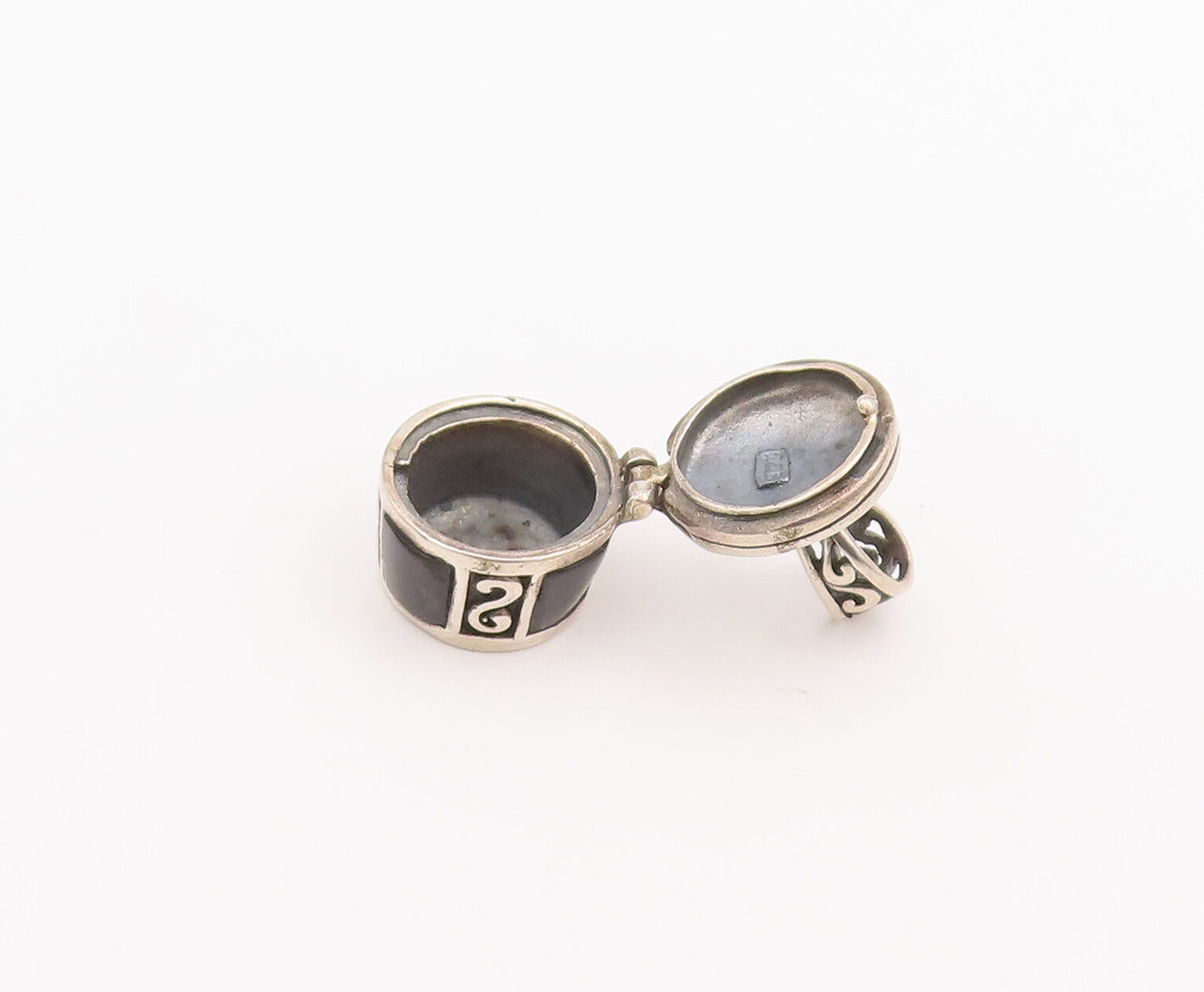 925 Sterling Silver Vintage Pendant Swirly Carved Onyx Box Charm (OPENS) PT22884