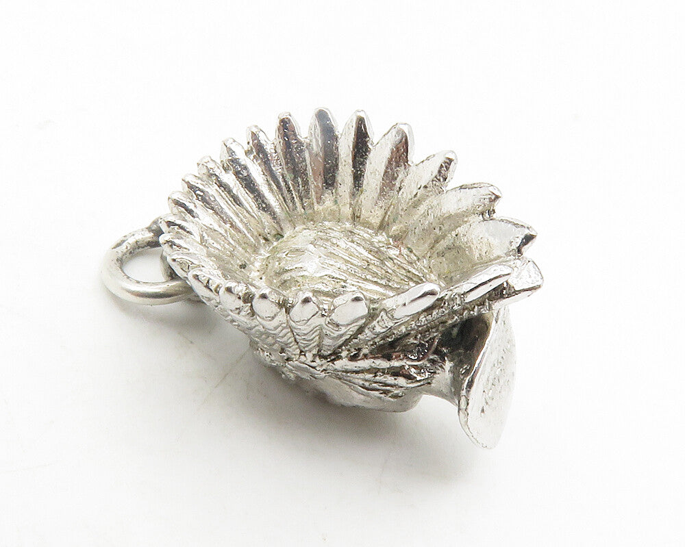 925 Sterling Silver  Vintage Shiny Petite Chief's Head Drop Pendant  PT9446