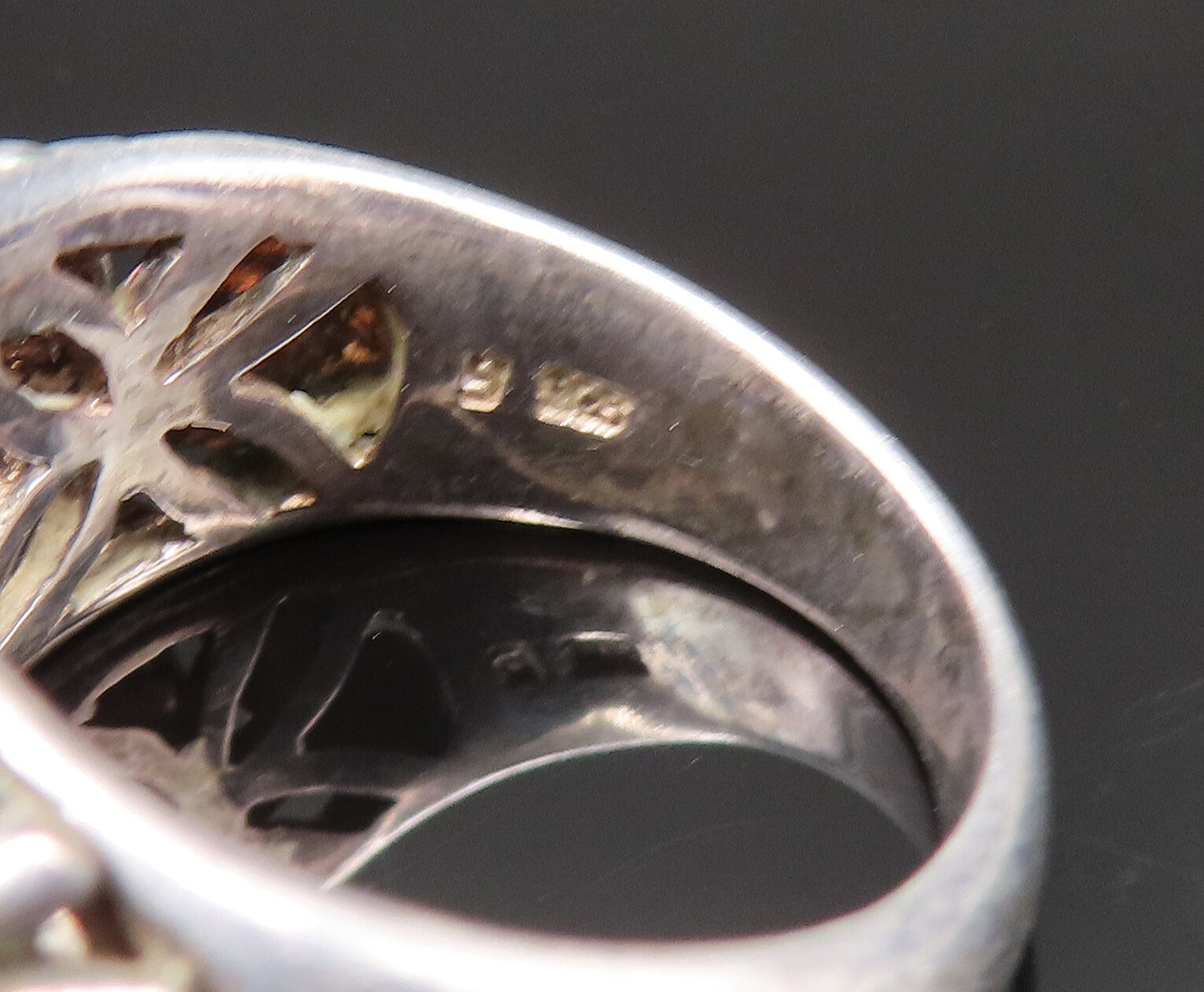 925 Sterling Silver  Vintage Oxidized Celtic Knot Dome Ring Sz 6  RG25364