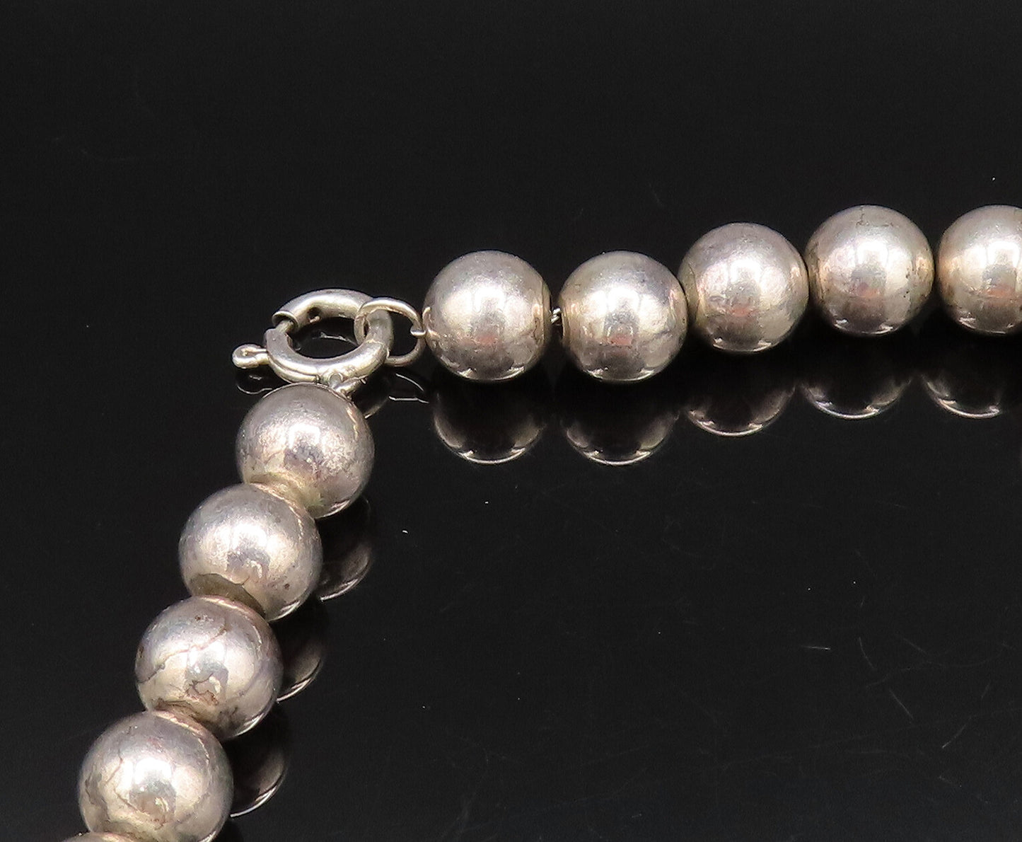 Solid Silver Vintage Dented Sphere Bead Ball Pattern Necklace  NE3942