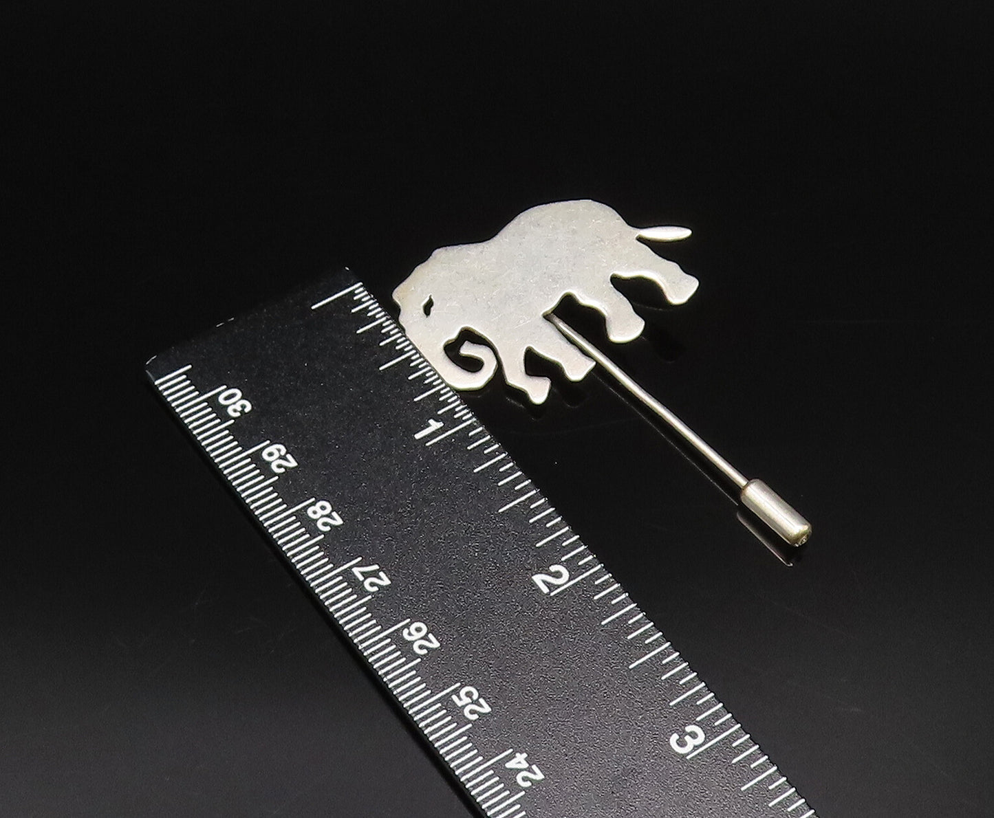 925 Sterling Silver  Vintage Minimalist Elephant Animal Lapel Pin  TR3437