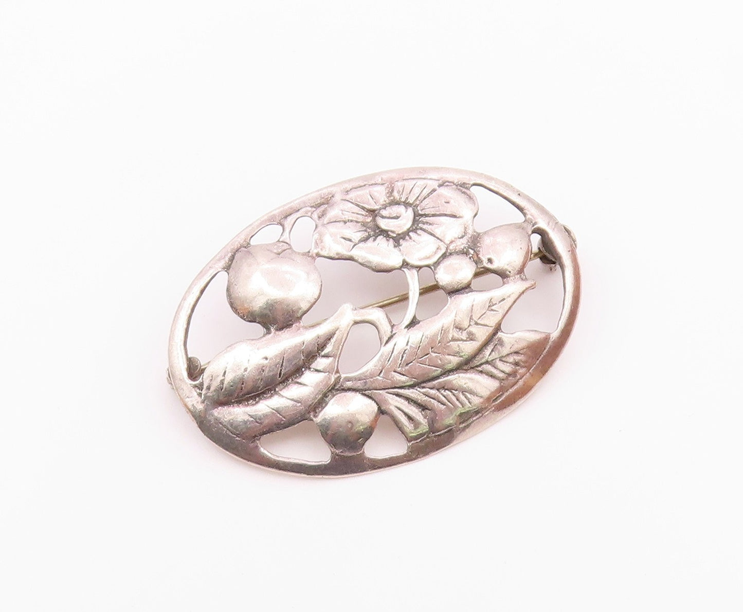 925 Sterling Silver  Vintage Shiny Floral Motif Oval Brooch Pin  BP8599
