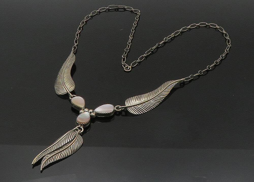 NAVAJO 925 Silver  Vintage Mother Of Pearl Floral Leaf Chain Necklace  NE3655