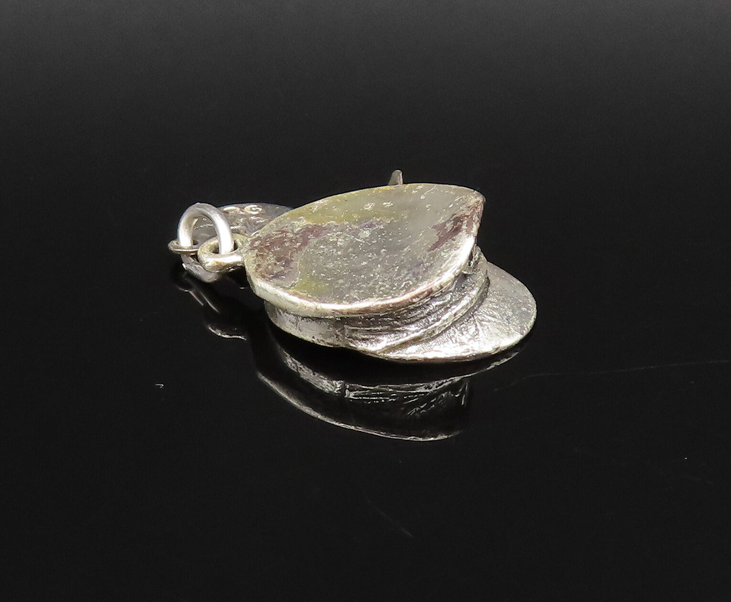 925 Sterling Silver  Vintage Virginia Beach Boat Captain Hat Pendant  PT21637