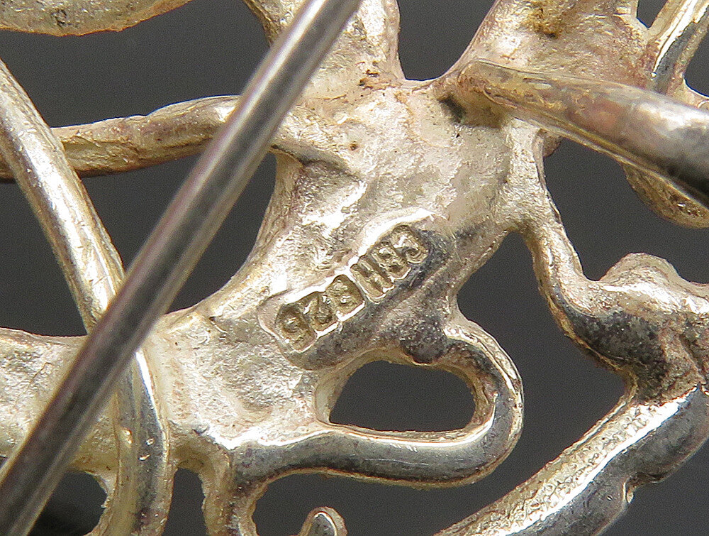CARL BRUMBERG HANSEN 925 Silver  Vintage Knotted Animal Brooch Pin  BP9379