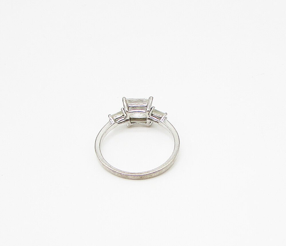 925 Sterling Silver  White Cubic Zirconia 3Stone Engagement Ring Sz 8  RG2969