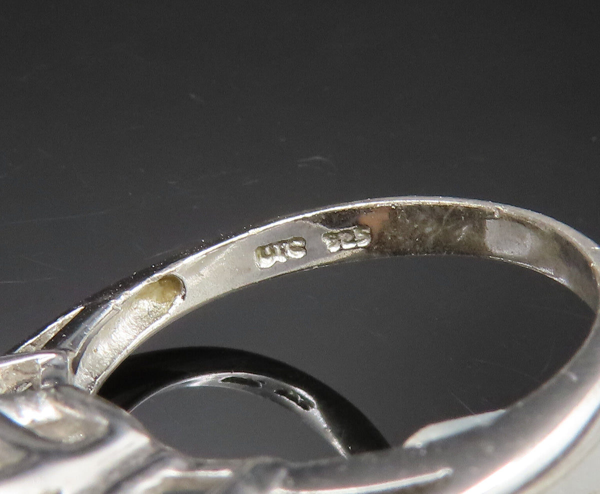 925 Sterling Silver  Vintage Three Stone Cubic Zirconia Ring Sz 5  RG24566