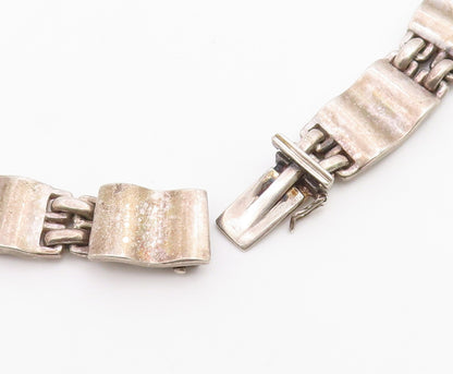 925 Sterling Silver Vintage Necklace Modernist Textured Wave Panel Choker NE4887