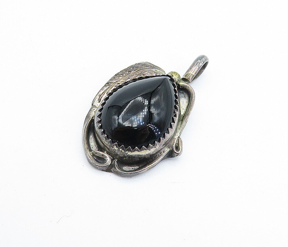 TOM TAYLOR NAVAJO 925 Silver  Vintage Black Onyx Floral Leaf Pendant  PT5374