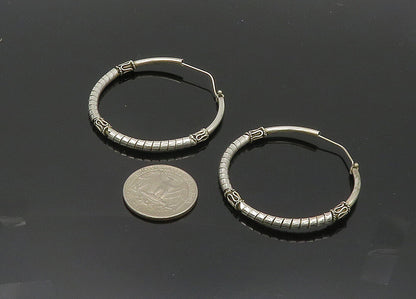 925 Sterling Silver  Vintage Shiny Wrapped Swirl Hoop Earrings  EG10130