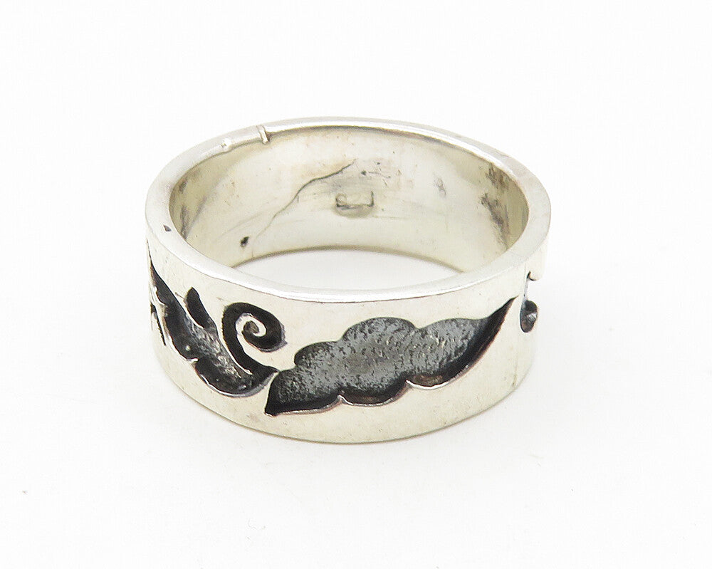 925 Sterling Silver  Vintage Oxidized Pattern Shiny Band Ring Sz 7  RG11015