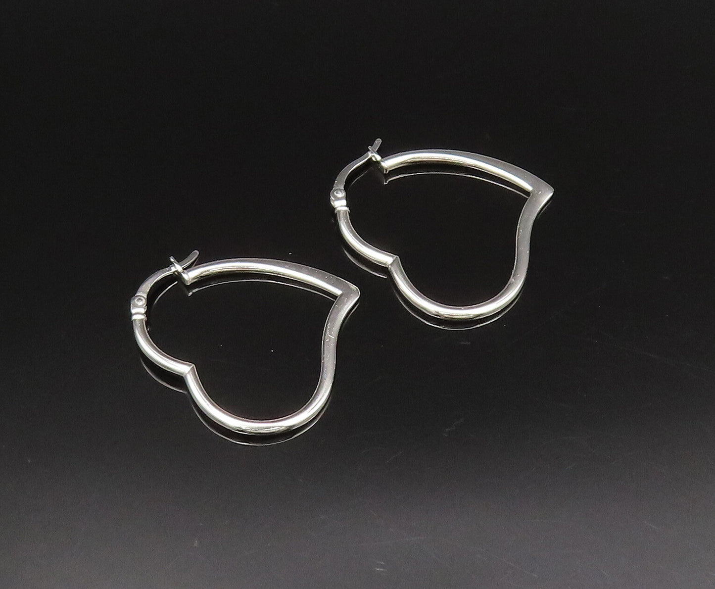 925 Sterling Silver  Vintage Minimalist Open Love Heart Hoop Earrings  EG12043