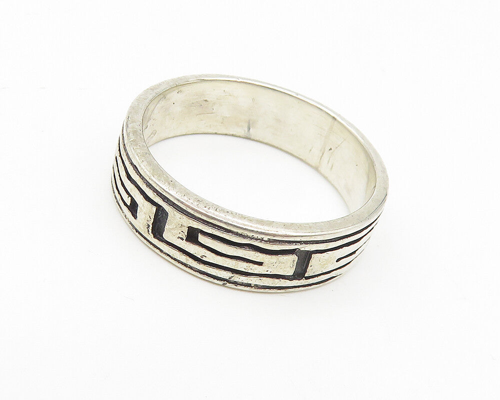 925 Sterling Silver  Vintage Shiny Greek Key Patterned Band Ring Sz 9  RG10705