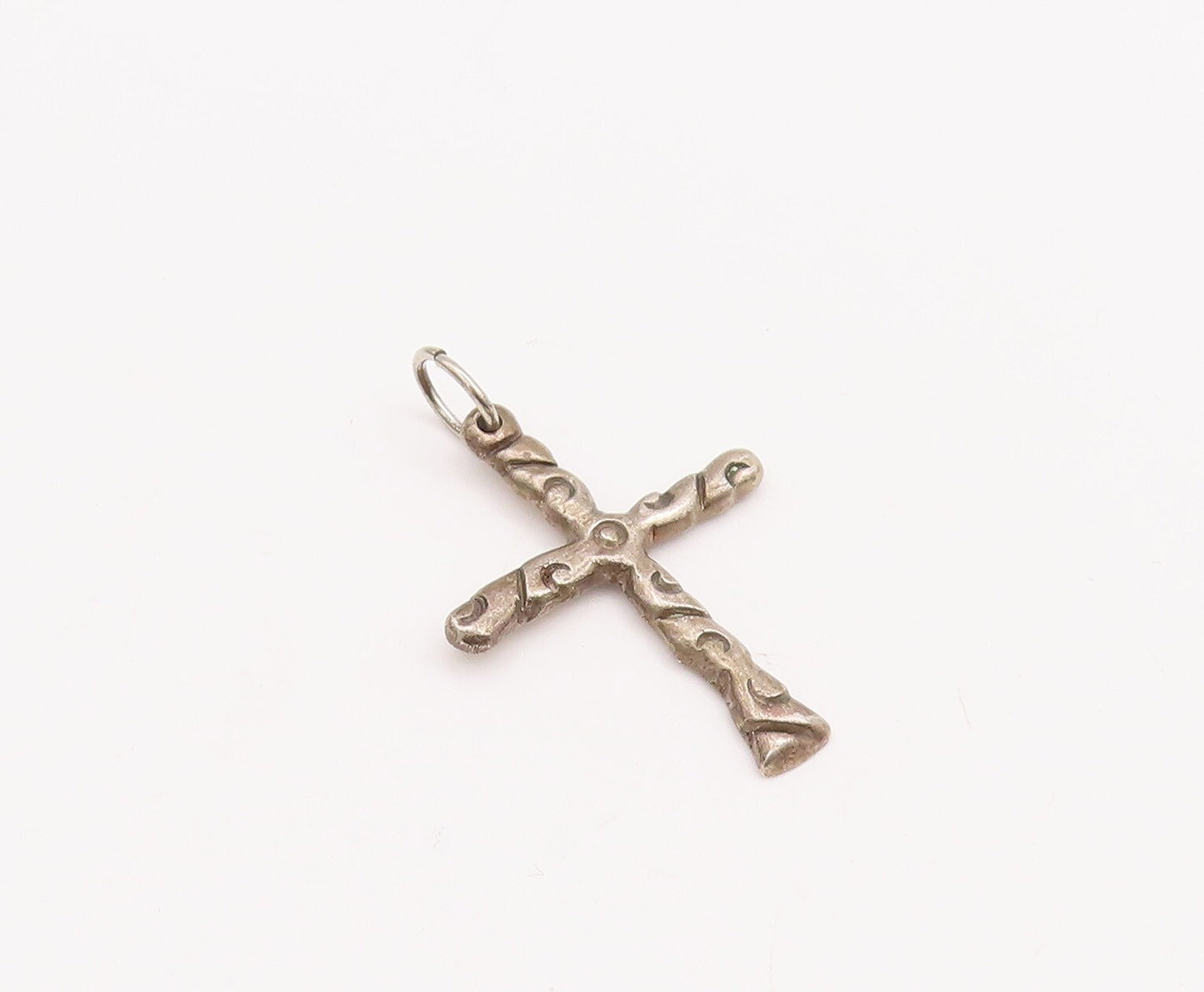 925 Sterling Silver Vintage Pendant Swirly Grooved Religious Cross  PT23332