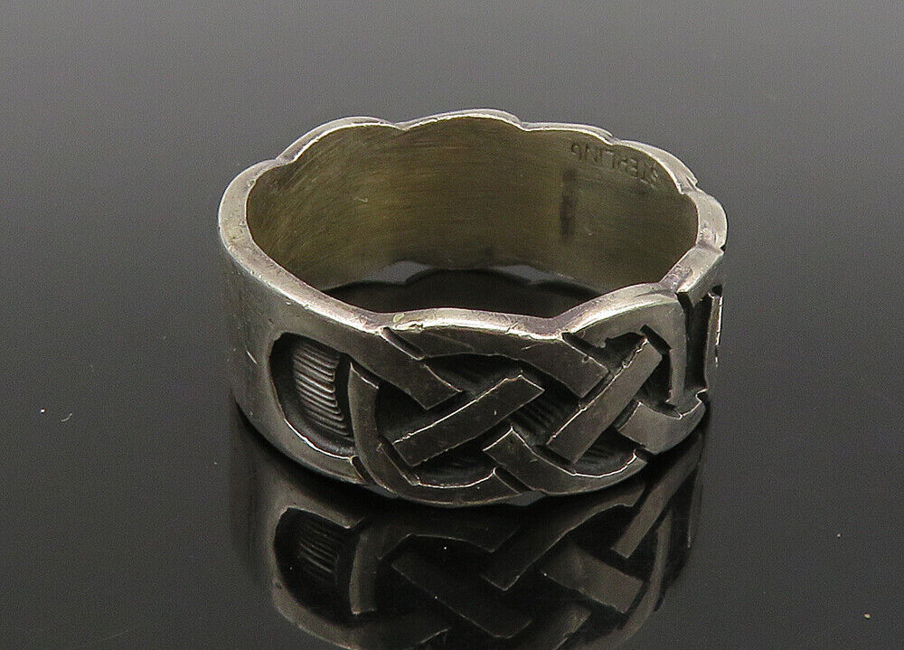925 Sterling Silver  Vintage Dark Tone Celtic Knot Band Ring Sz 12  RG23535