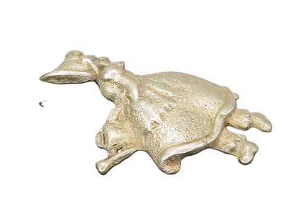 925 Sterling Silver  Vintage Girl With Watering Can Motif Brooch Pin  BP3926