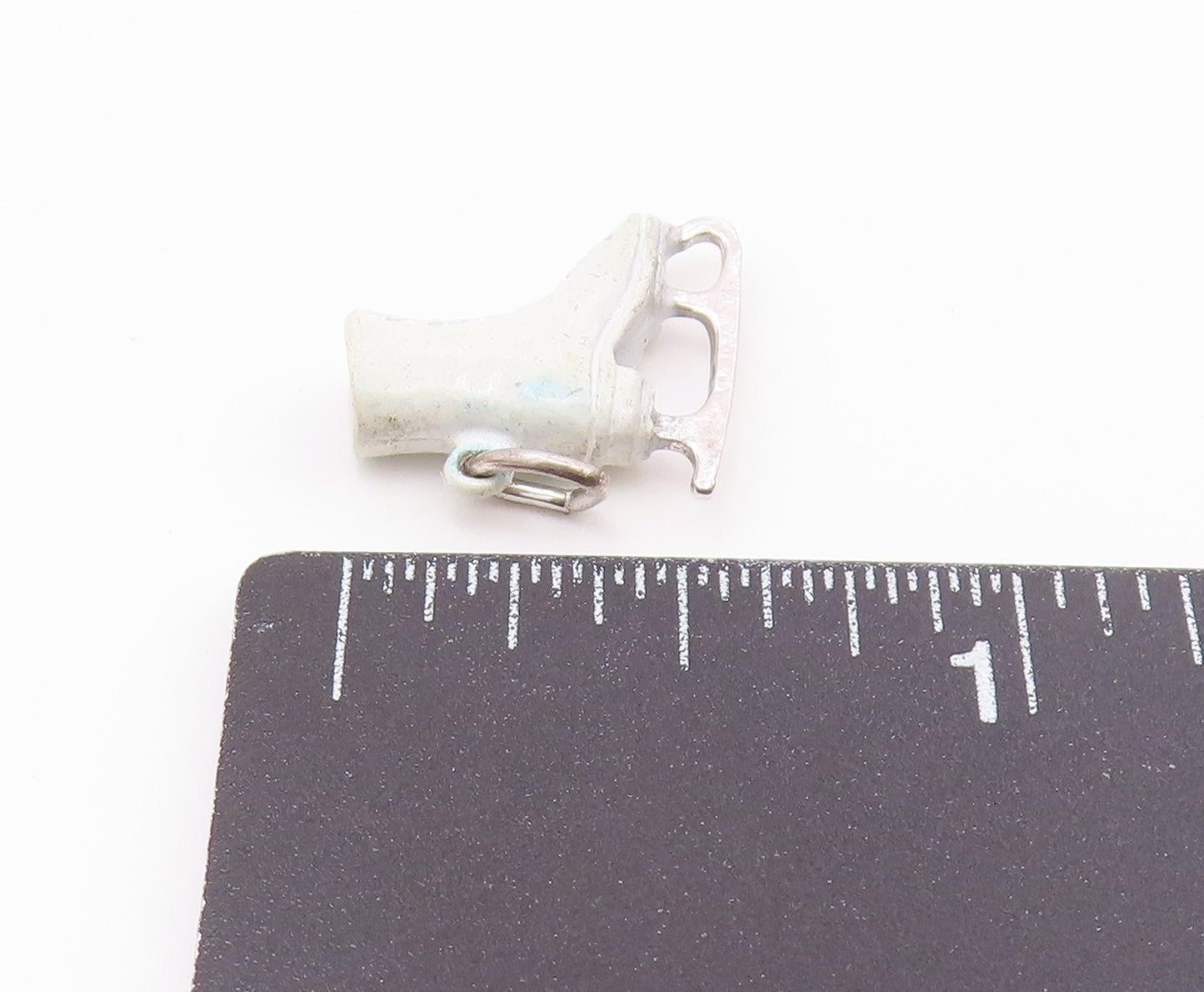 925 Sterling Silver  Vintage Petite Enamel Ice Skate Motif Pendant  PT11239